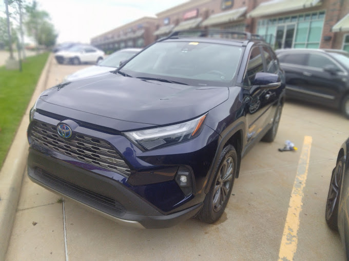RAV4 blue metallic brought back to full gloss